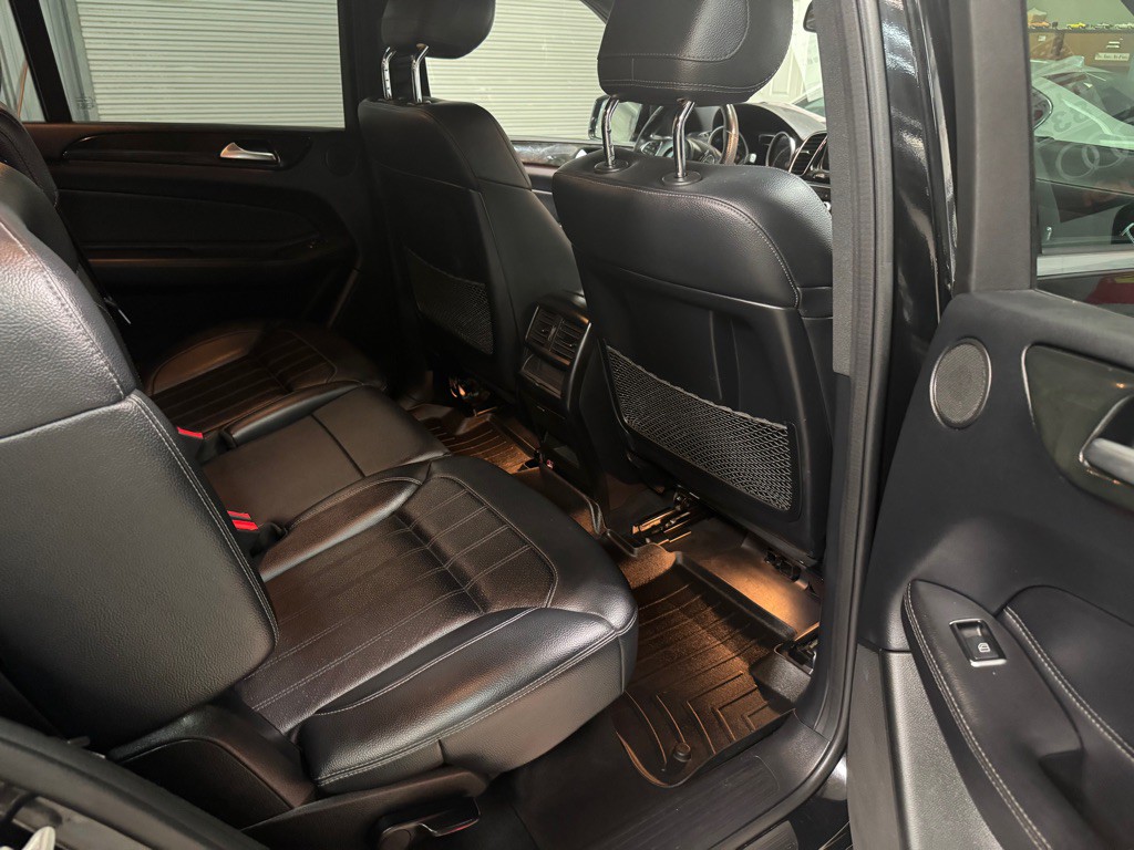 2017 Mercedes-Benz GLS-Class Image 35