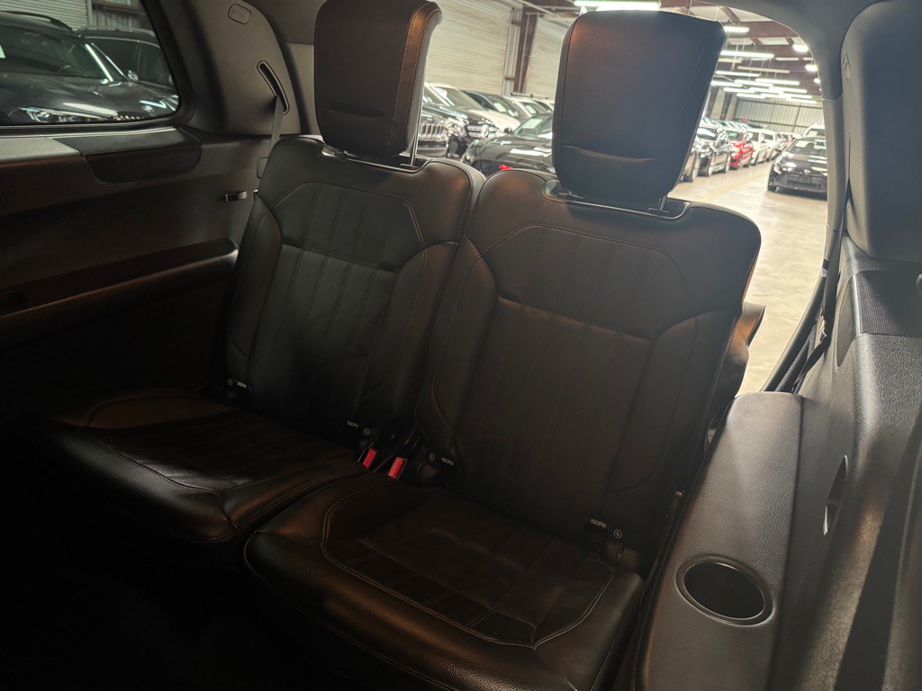 2017 Mercedes-Benz GLS-Class Image 36