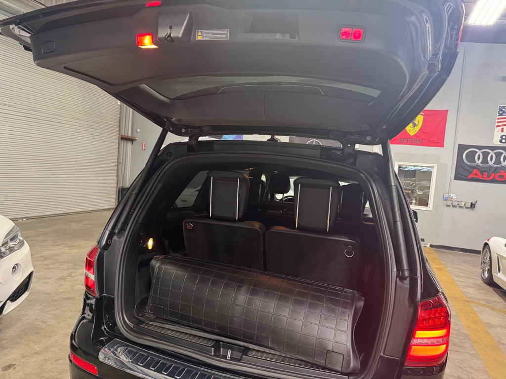 2017 Mercedes-Benz GLS-Class Image 37