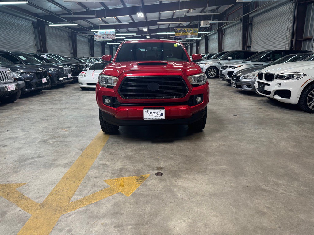 2016 Toyota Tacoma Image 4