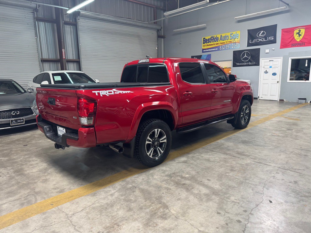 2016 Toyota Tacoma Image 8