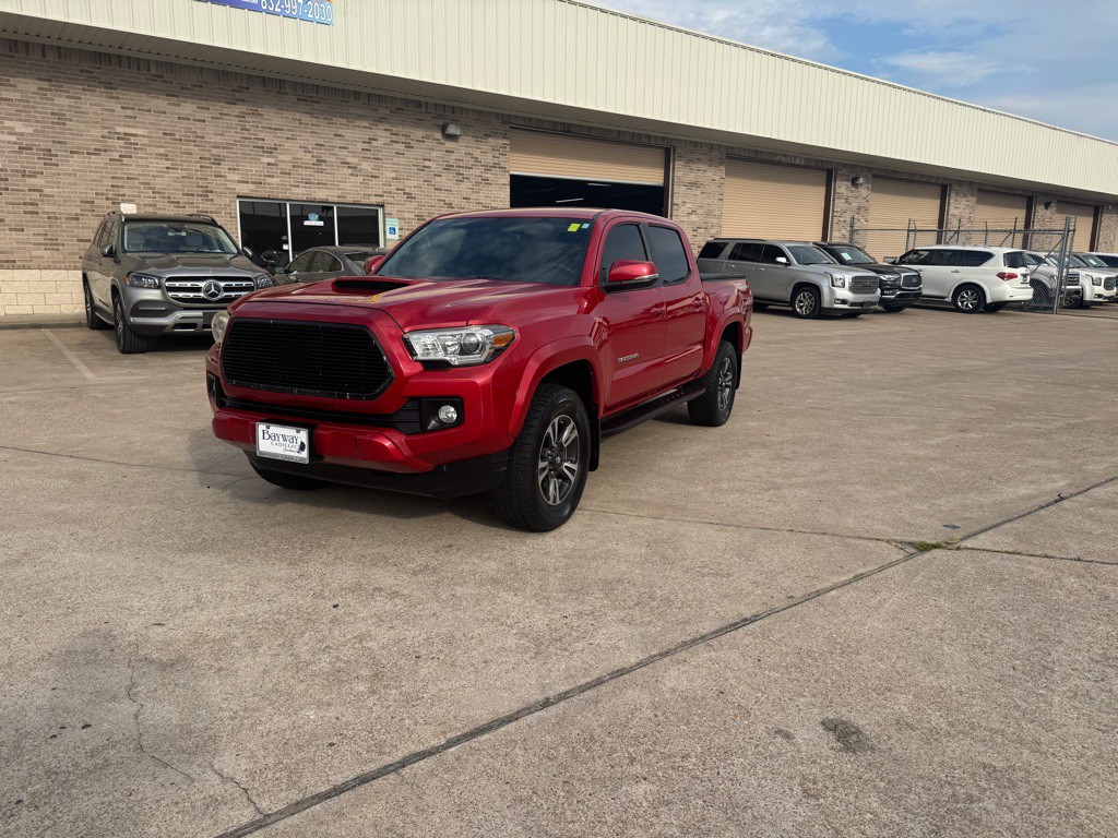 2016 Toyota Tacoma Image 16