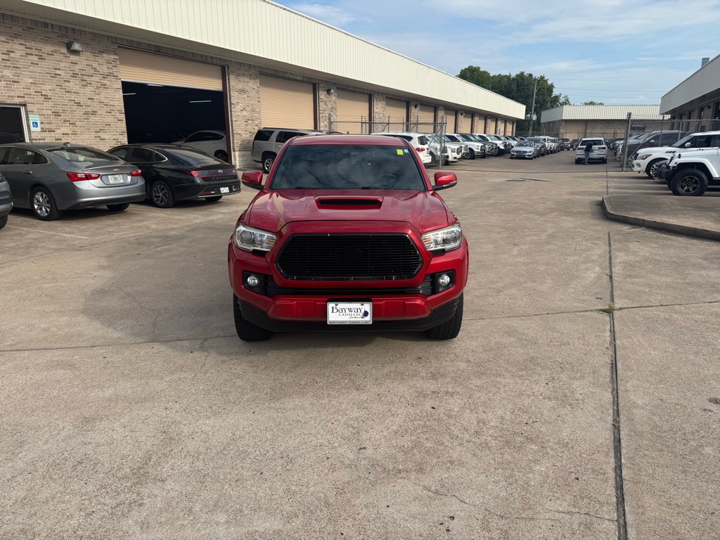 2016 Toyota Tacoma Image 19