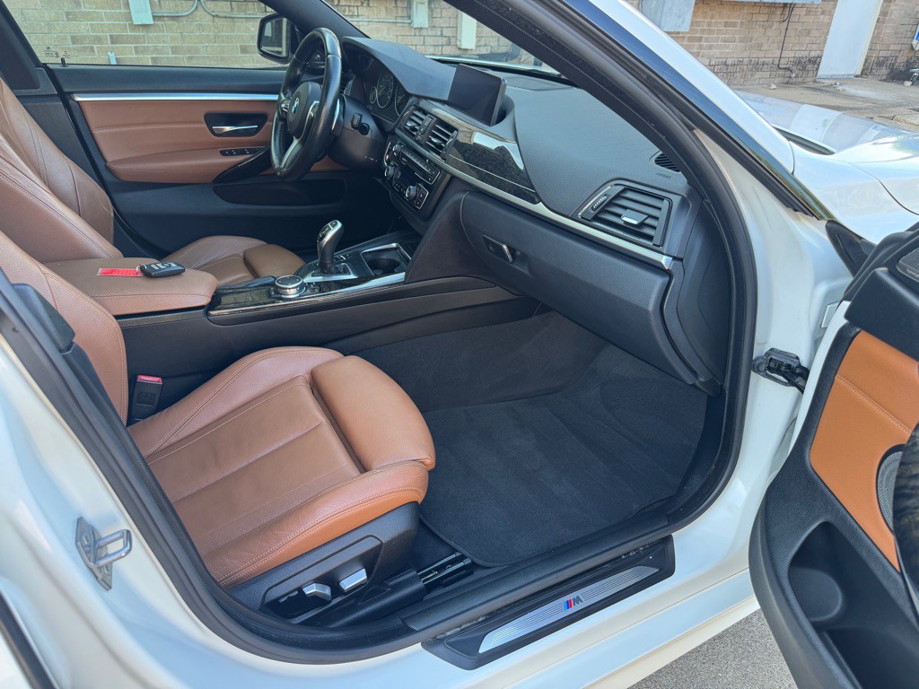 2016 BMW 4 Series Image 25