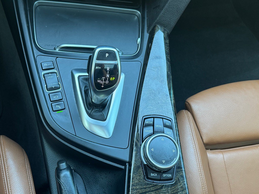 2016 BMW 4 Series Image 40