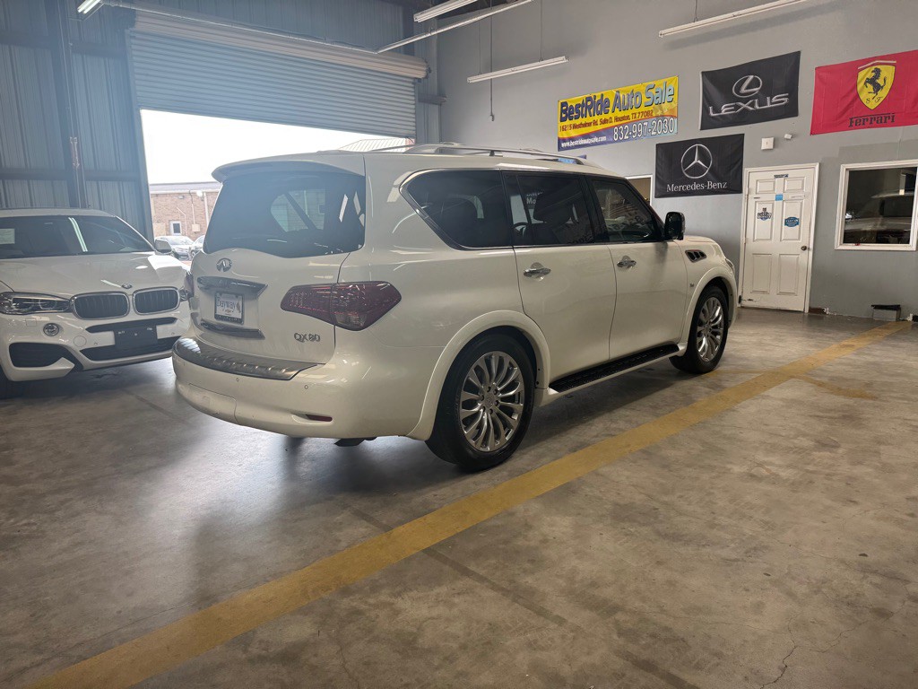 2015 INFINITI QX80 Image 8