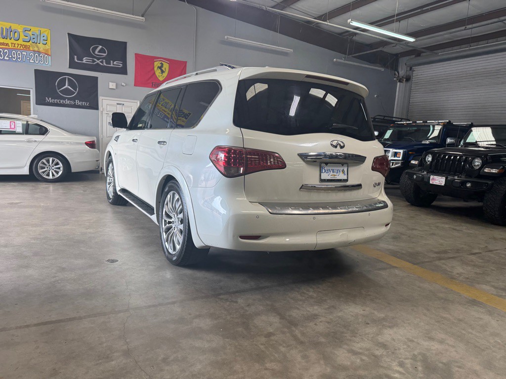 2015 INFINITI QX80 Image 12