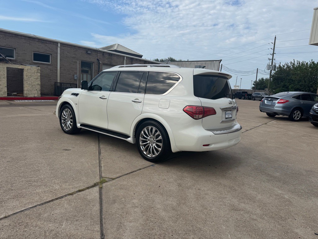 2015 INFINITI QX80 Image 26