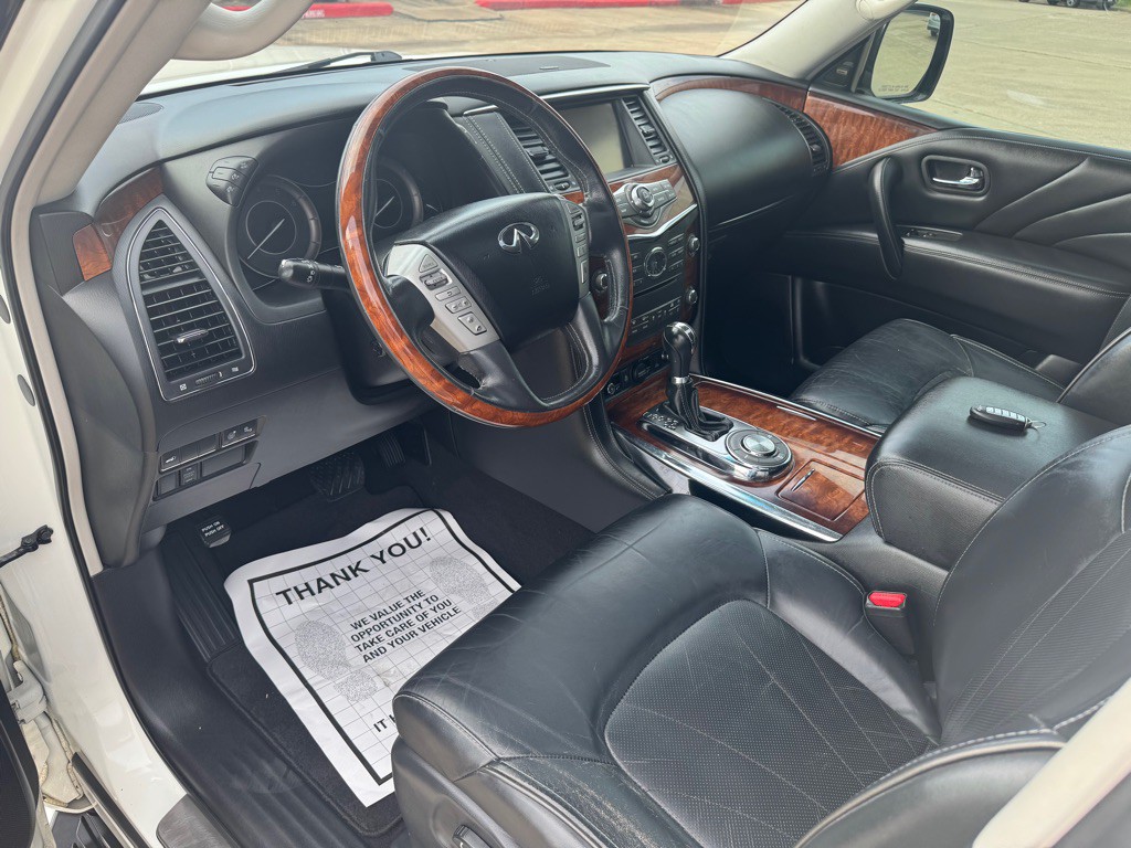 2015 INFINITI QX80 Image 29
