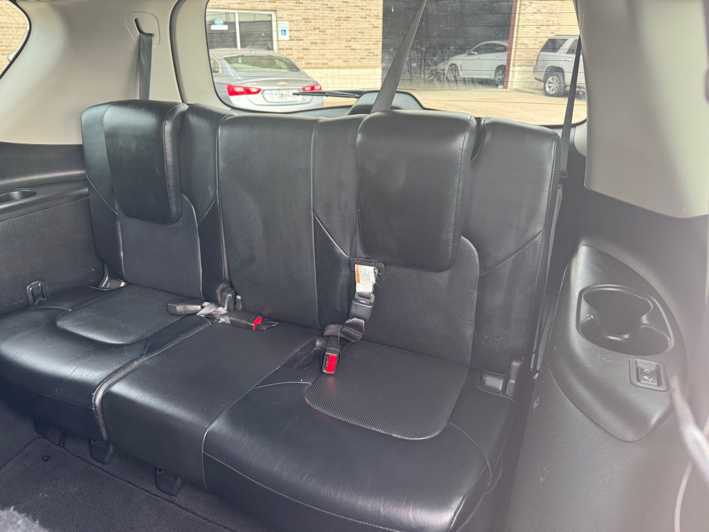 2015 INFINITI QX80 Image 34