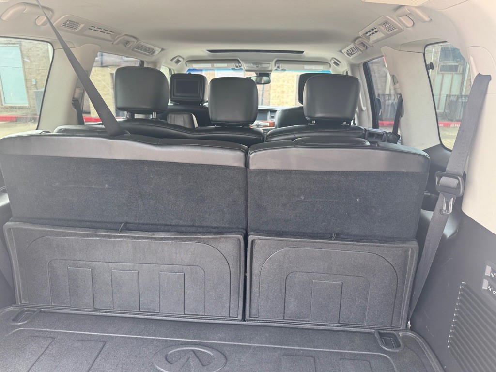 2015 INFINITI QX80 Image 36