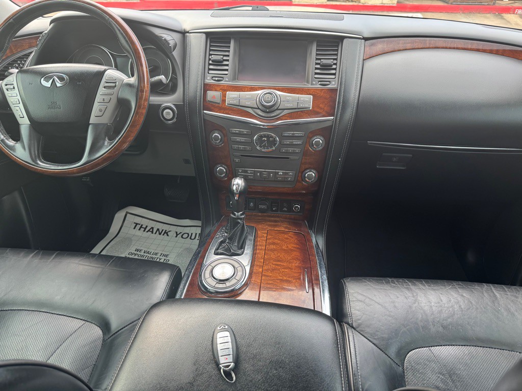 2015 INFINITI QX80 Image 37
