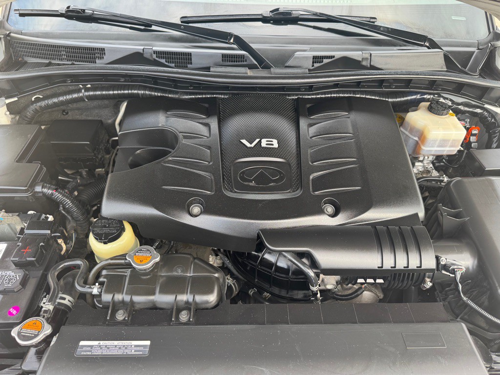 2015 INFINITI QX80 Image 45