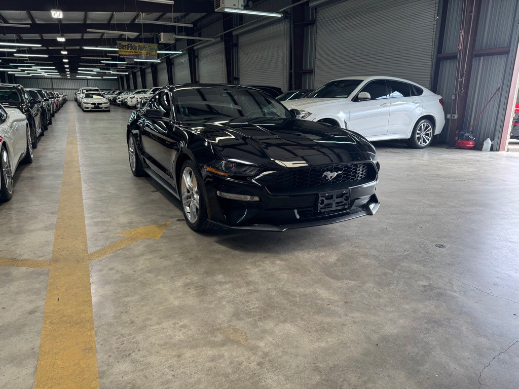 2021 Ford Mustang Image 7