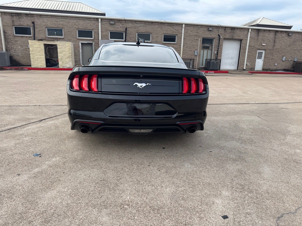 2021 Ford Mustang Image 20