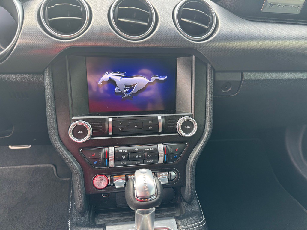 2021 Ford Mustang Image 30