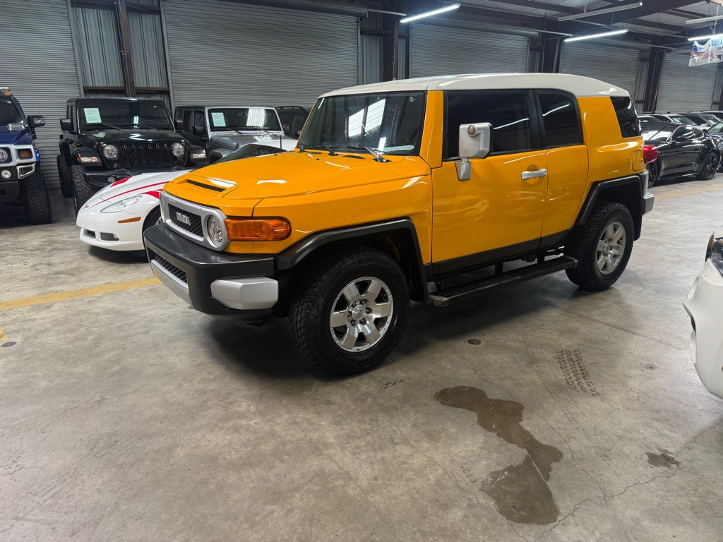 2008 Toyota FJ Cruiser Image 2