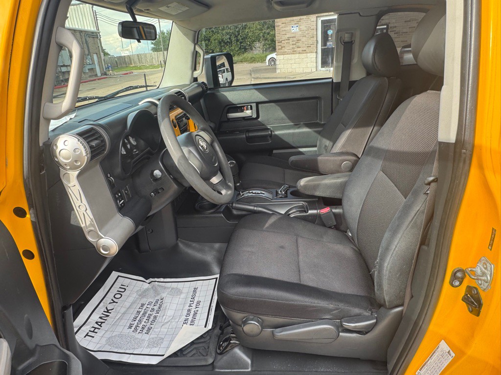 2008 Toyota FJ Cruiser Image 24