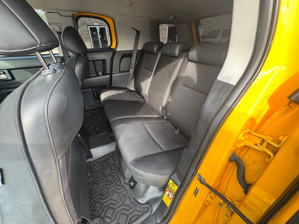 2008 Toyota FJ Cruiser Image 26