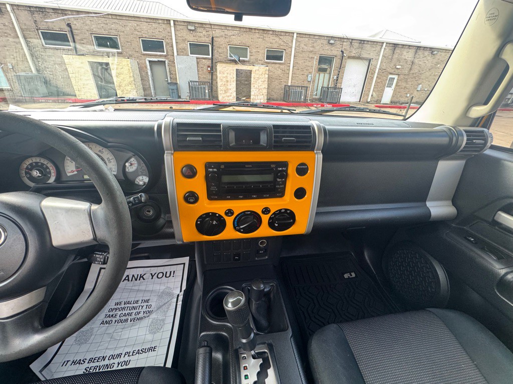 2008 Toyota FJ Cruiser Image 28