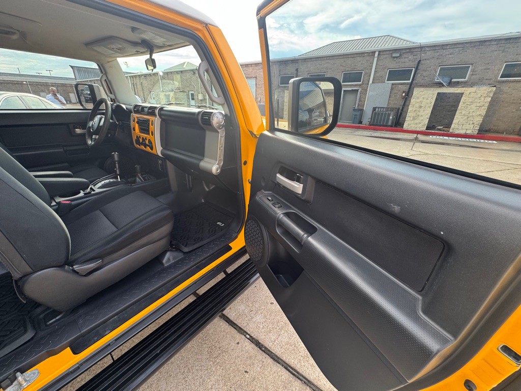 2008 Toyota FJ Cruiser Image 31