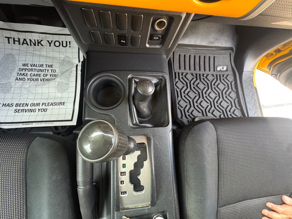 2008 Toyota FJ Cruiser Image 33