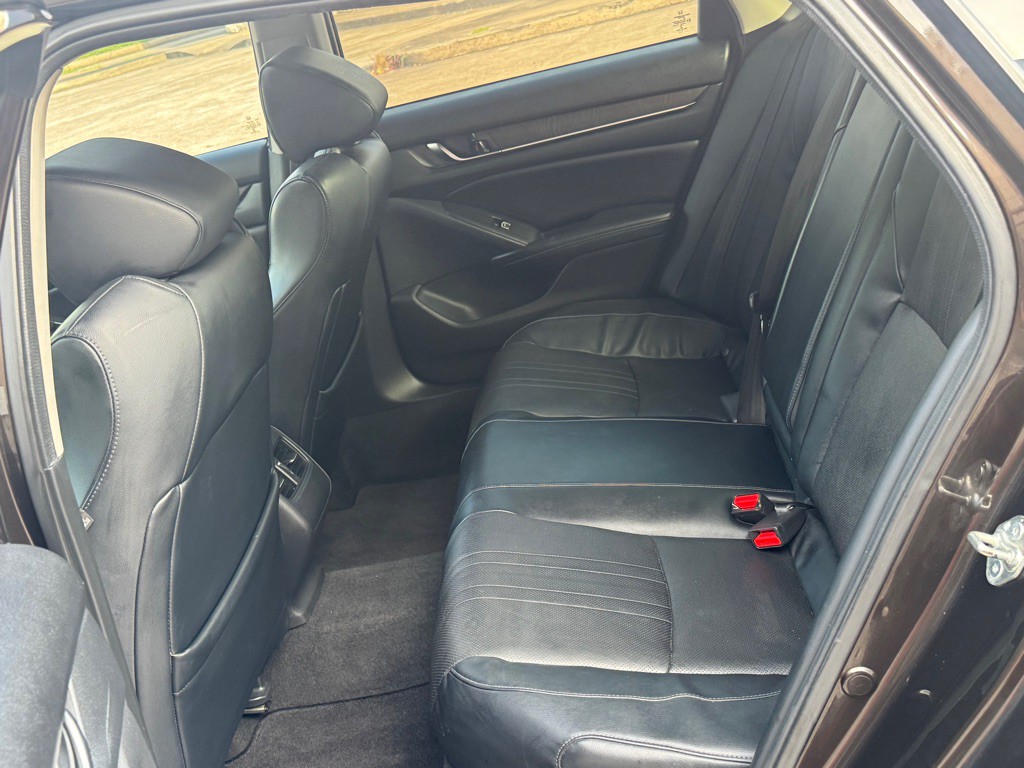 2018 Honda Accord Image 22