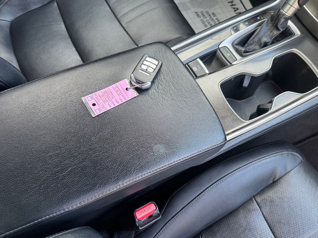 2018 Honda Accord Image 28