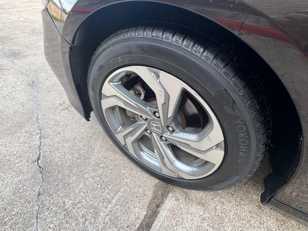 2018 Honda Accord Image 38
