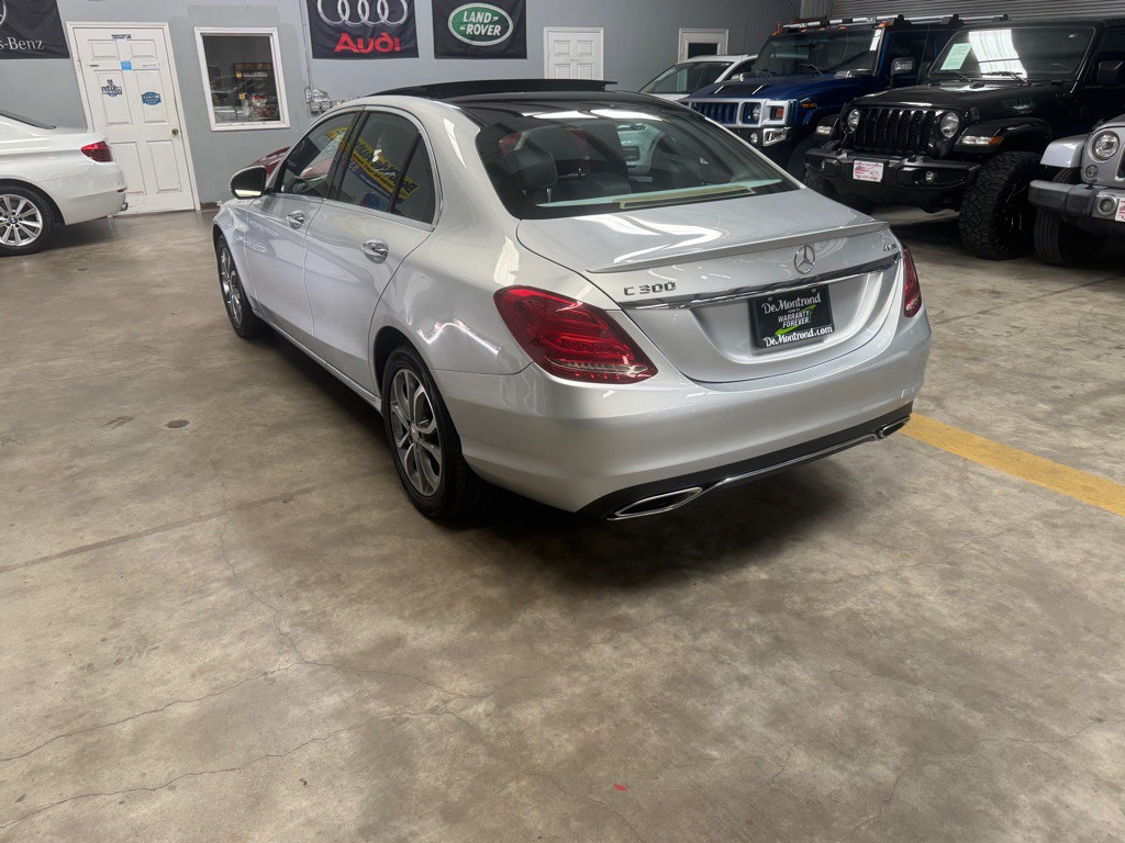 2016 Mercedes-Benz C-Class Image 7