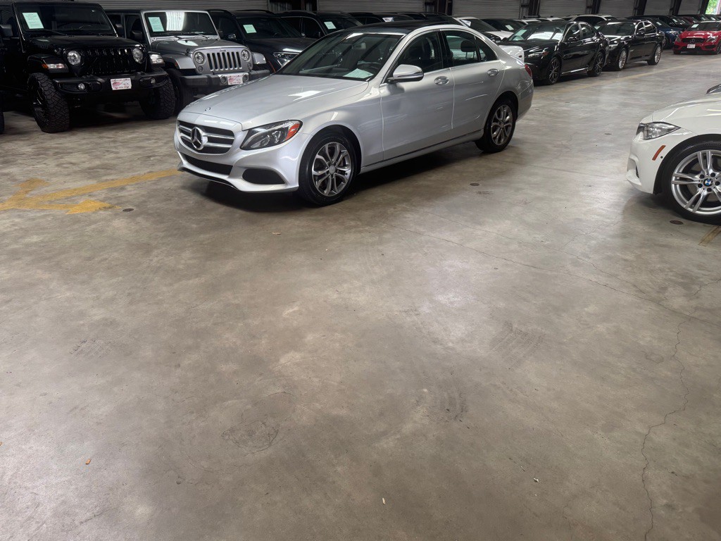 2016 Mercedes-Benz C-Class Image 8