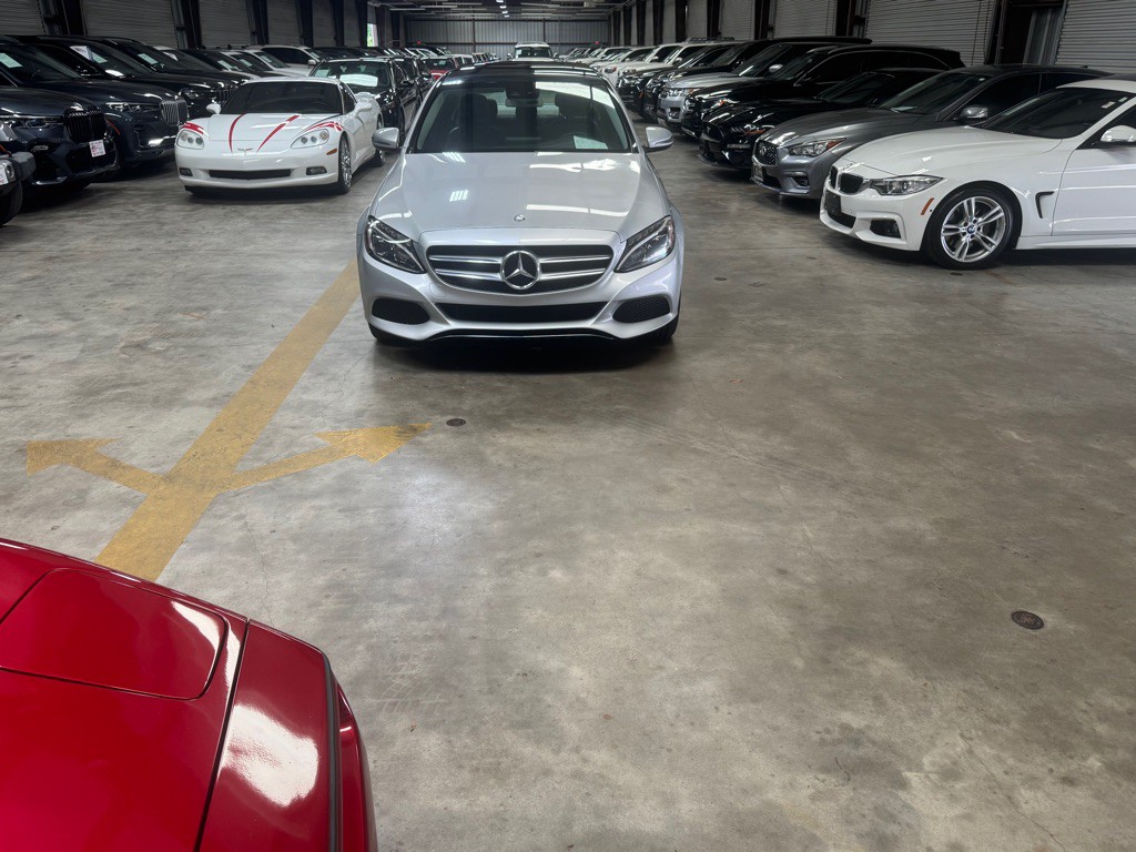 2016 Mercedes-Benz C-Class Image 9