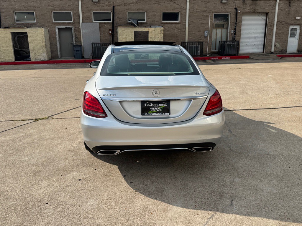 2016 Mercedes-Benz C-Class Image 17