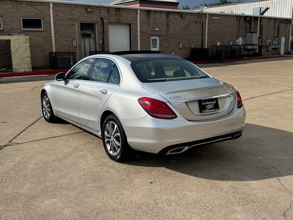 2016 Mercedes-Benz C-Class Image 18