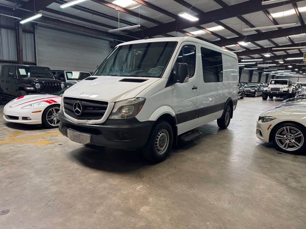 2014 Mercedes-Benz Sprinter Image 2