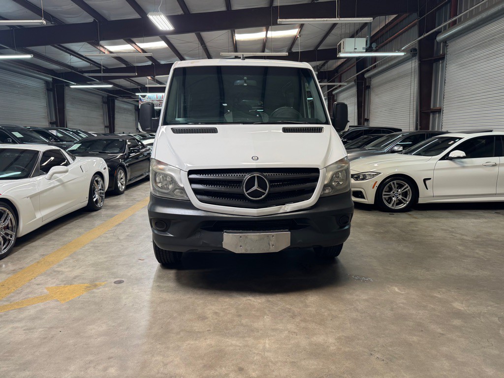 2014 Mercedes-Benz Sprinter Image 4