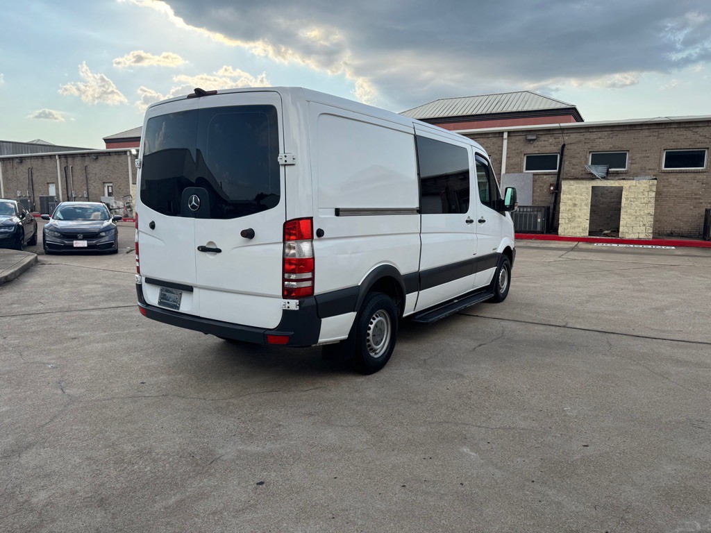 2014 Mercedes-Benz Sprinter Image 17