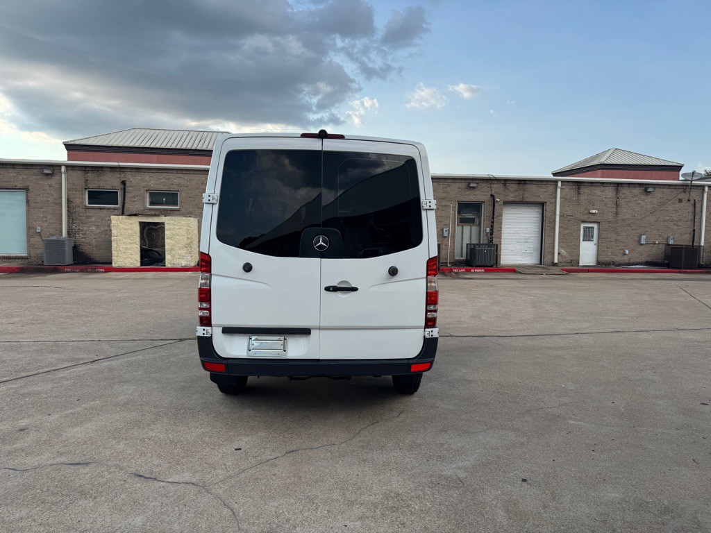 2014 Mercedes-Benz Sprinter Image 18