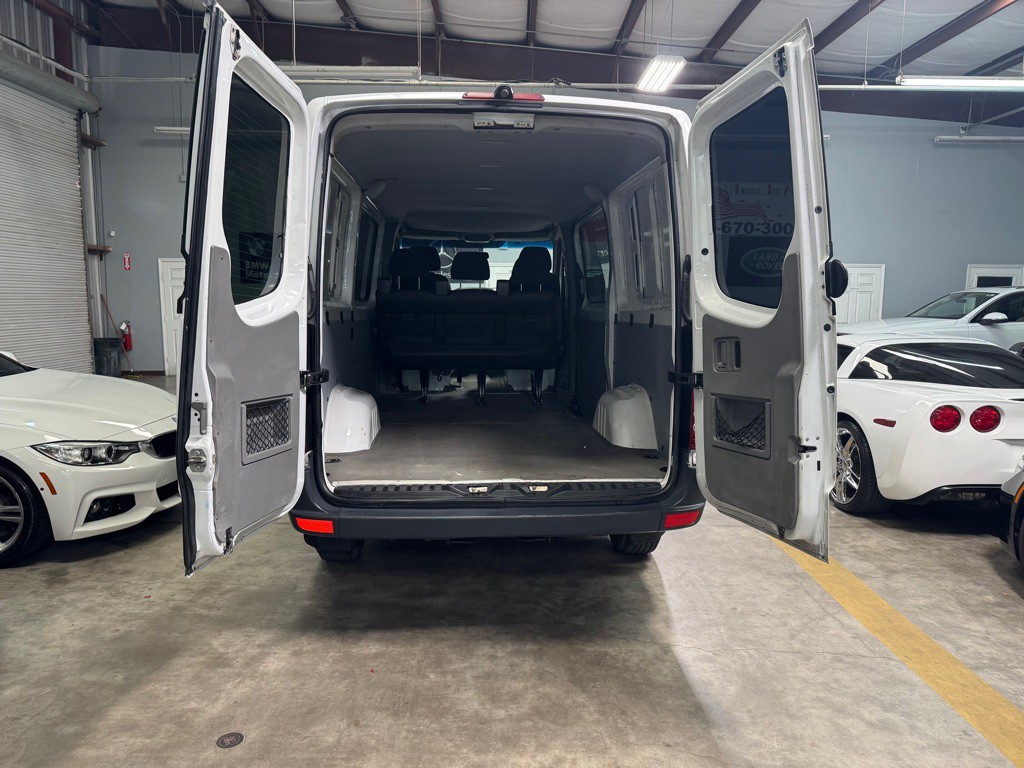 2014 Mercedes-Benz Sprinter Image 27
