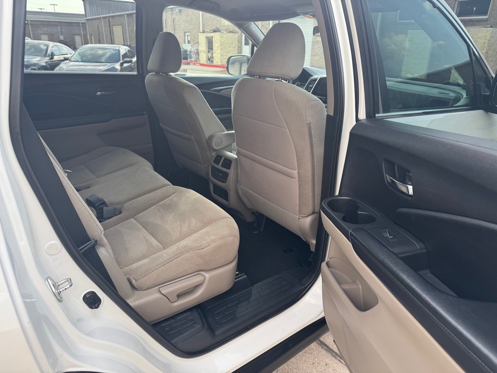2018 Honda Pilot Image 32