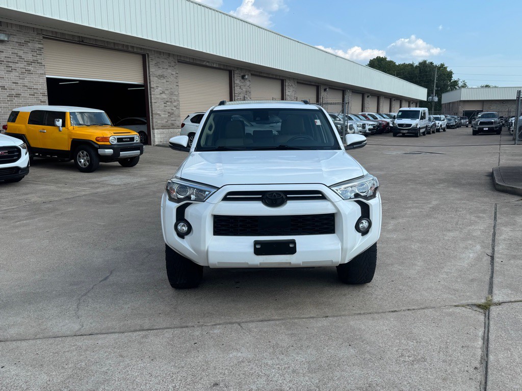 2020 Toyota 4Runner Image 14