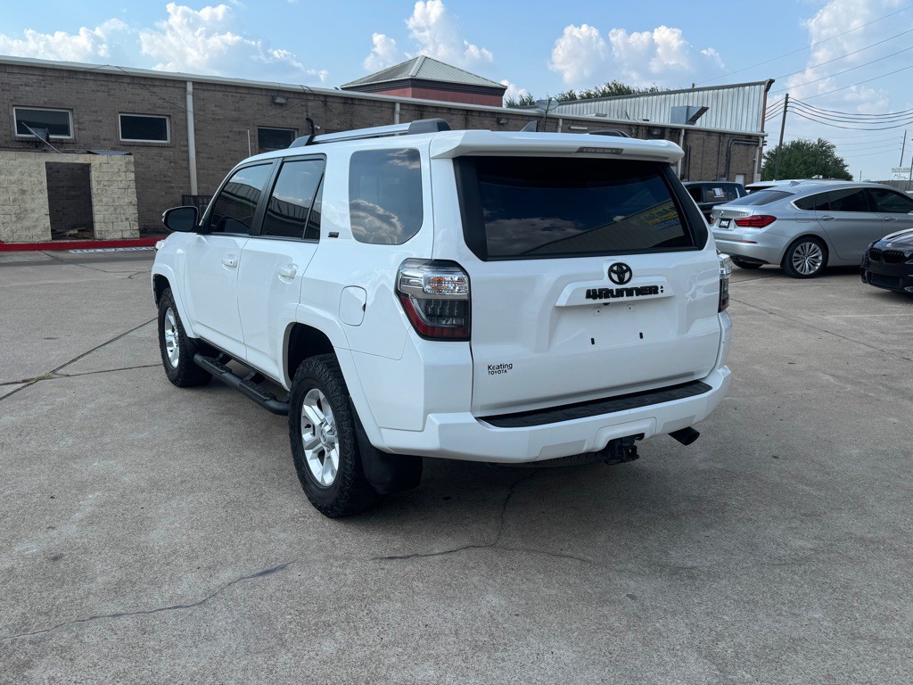 2020 Toyota 4Runner Image 19