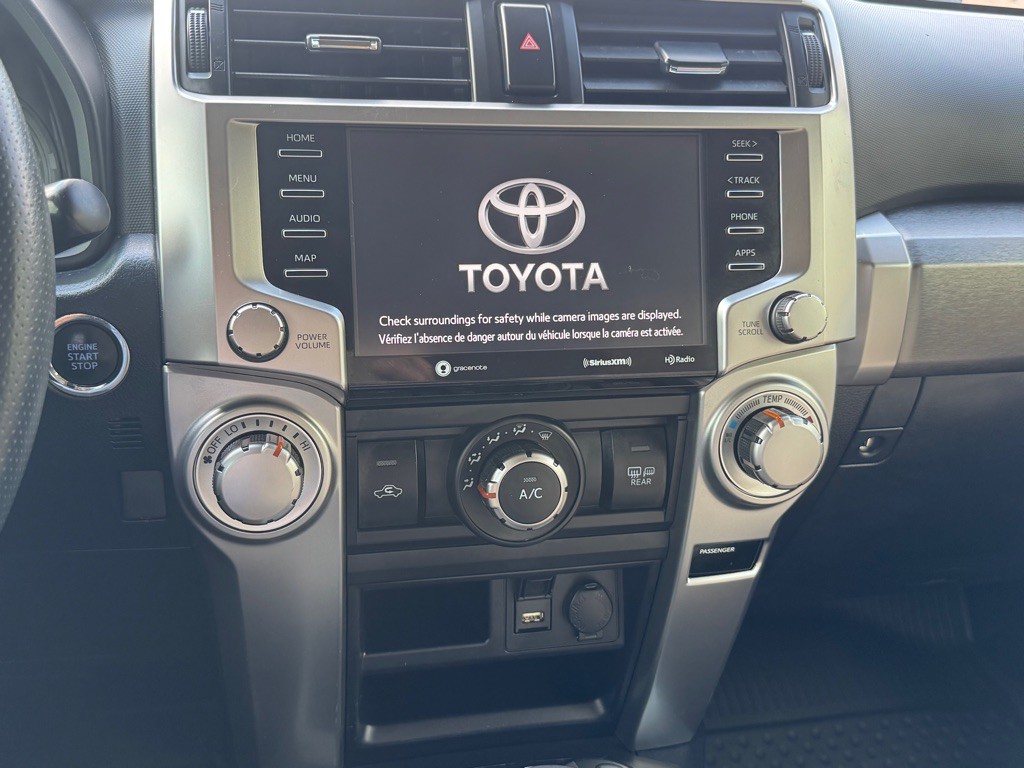 2020 Toyota 4Runner Image 33