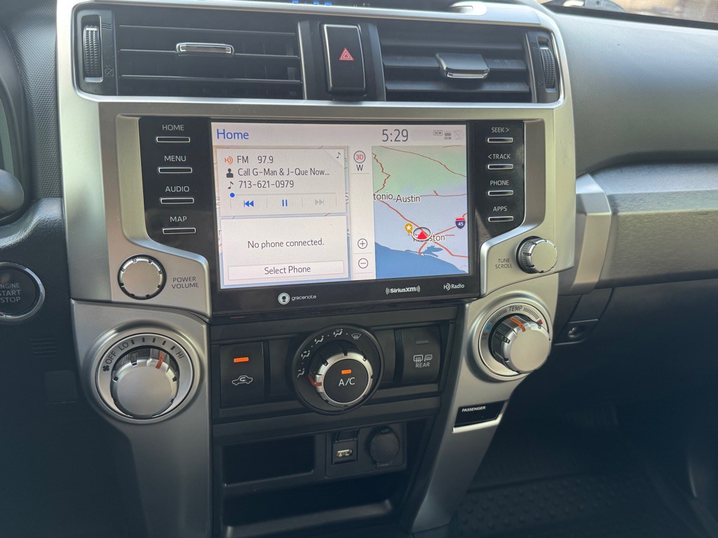 2020 Toyota 4Runner Image 34