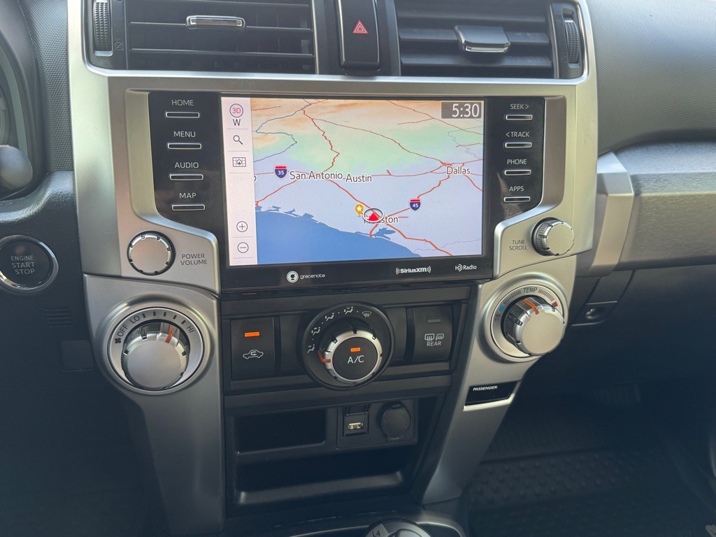 2020 Toyota 4Runner Image 35