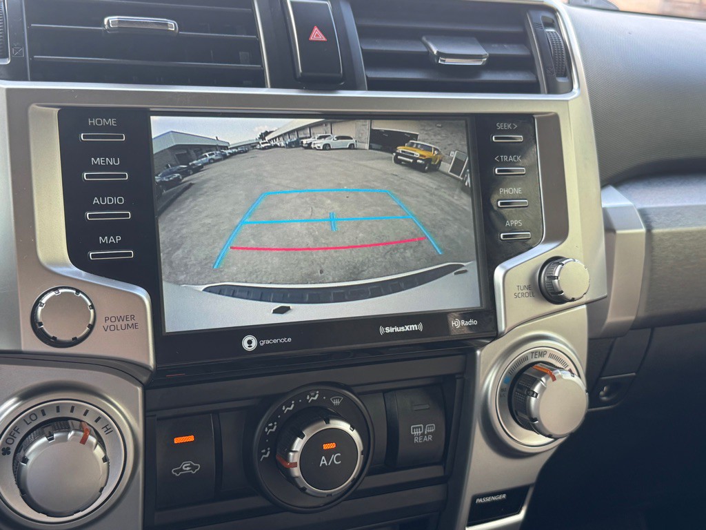 2020 Toyota 4Runner Image 36