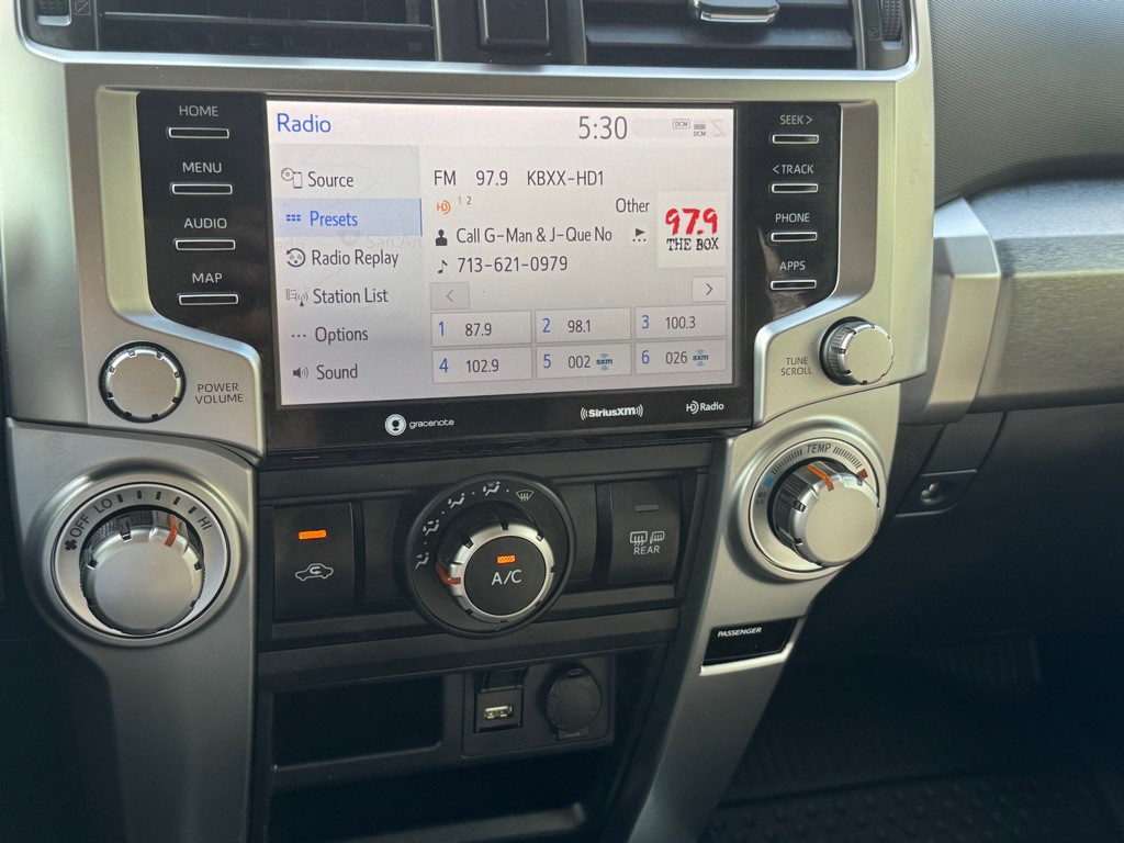 2020 Toyota 4Runner Image 37