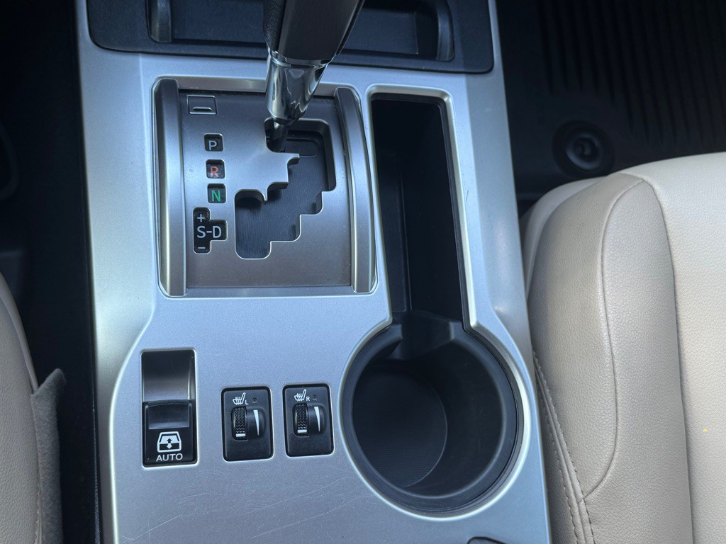 2020 Toyota 4Runner Image 41