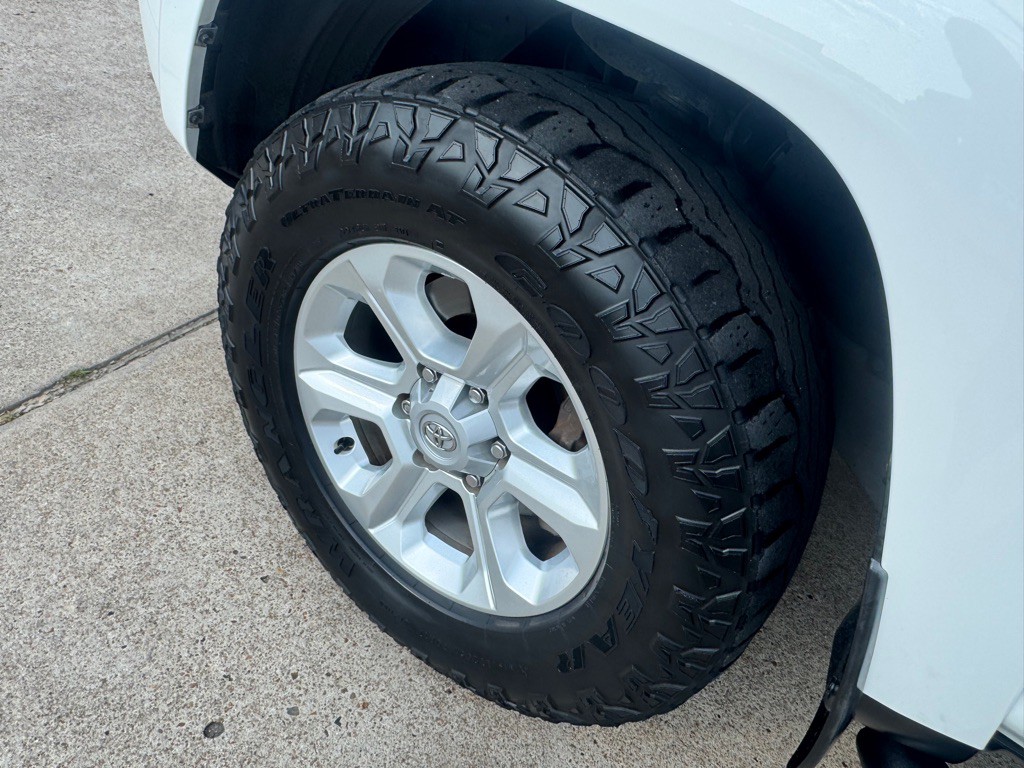 2020 Toyota 4Runner Image 45