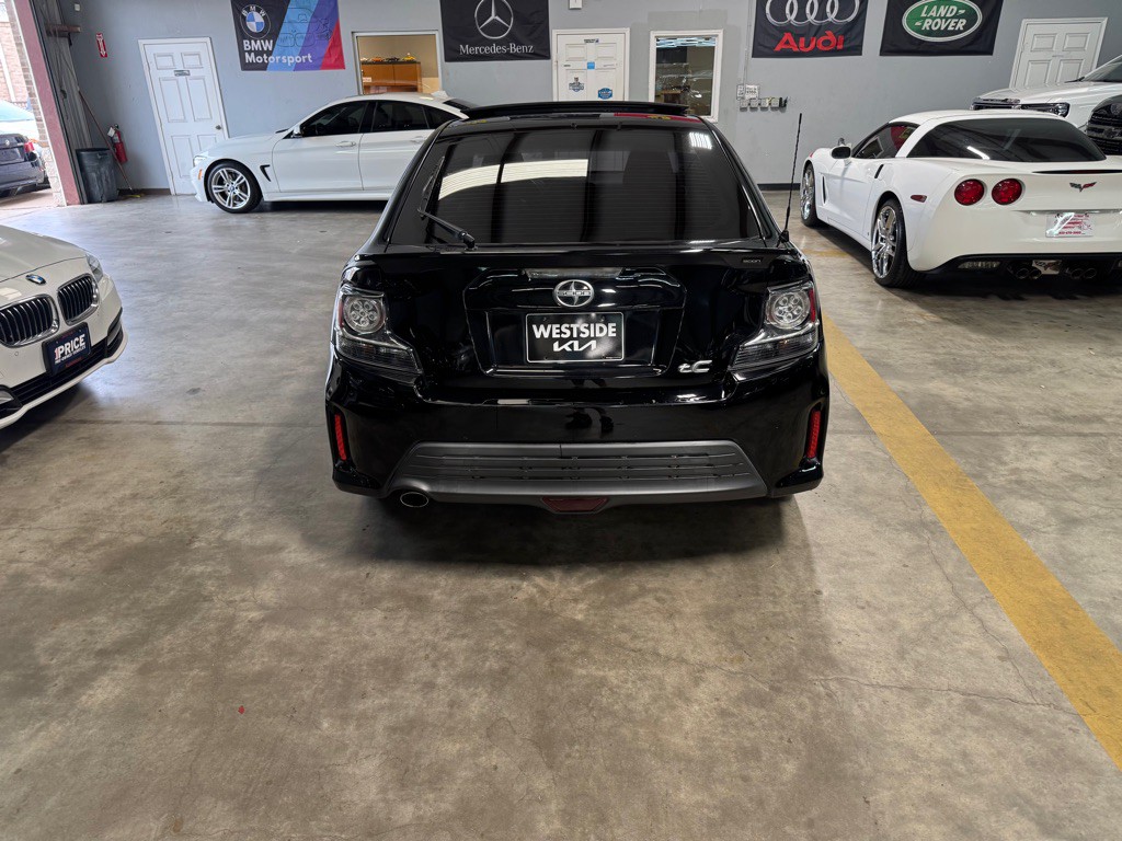 2016 Scion tC Image 5